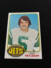 PAT LEAHY ROOKIE 1976 TOPPS NEW YORK JETS KICKER RC NRMT FOOTBALL CARD. rookie card picture