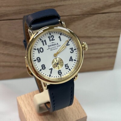 Shinola The Runwell 41mm ARGONITE 1069 White Dial & Navy Strap