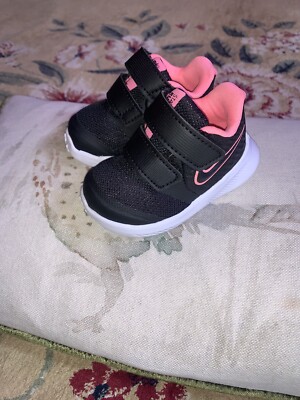 NIKE STAR RUNNER BLACK AND PINK BABY GIRL SNEAKERS