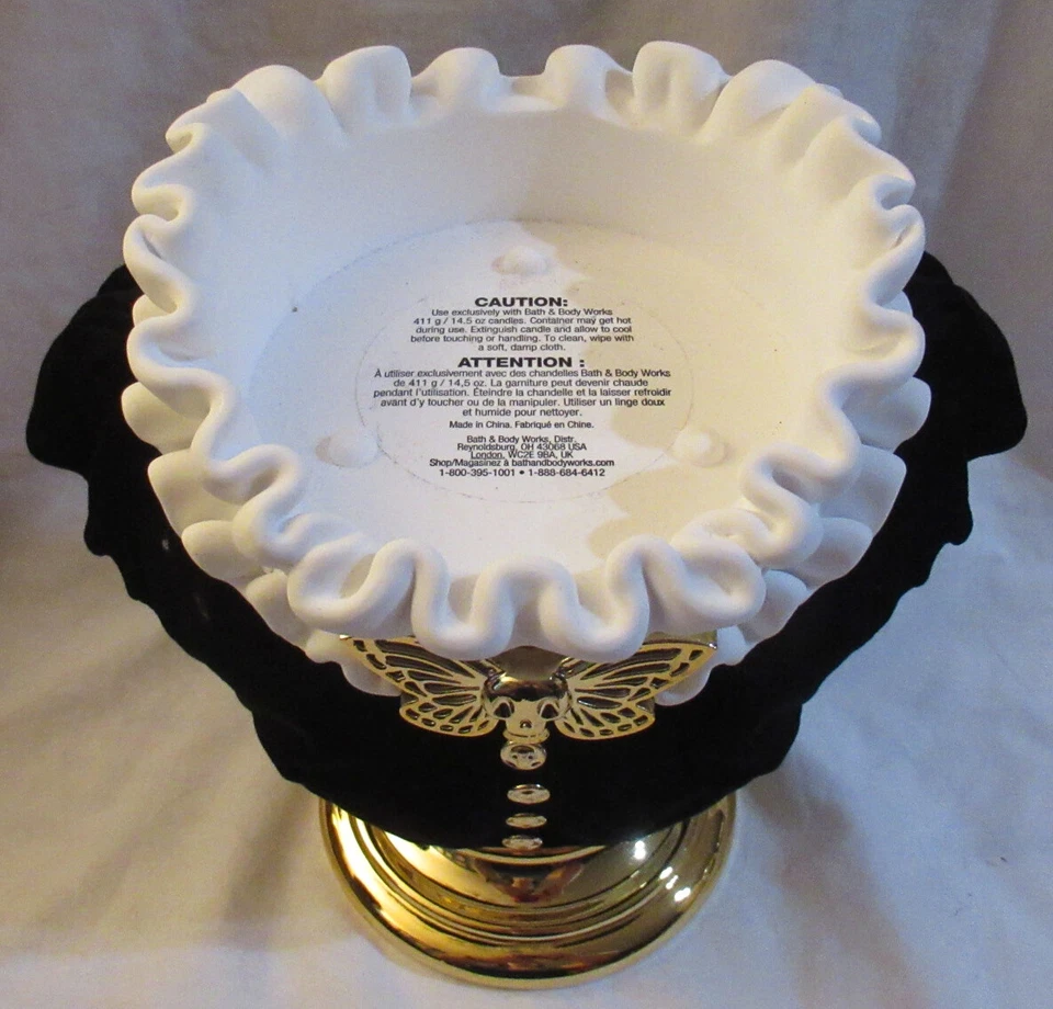 Candelabro de 3 mechas Bath & Body Works HALLOWEEN BRIDE pedestal resina flocado Foto 3 de 4