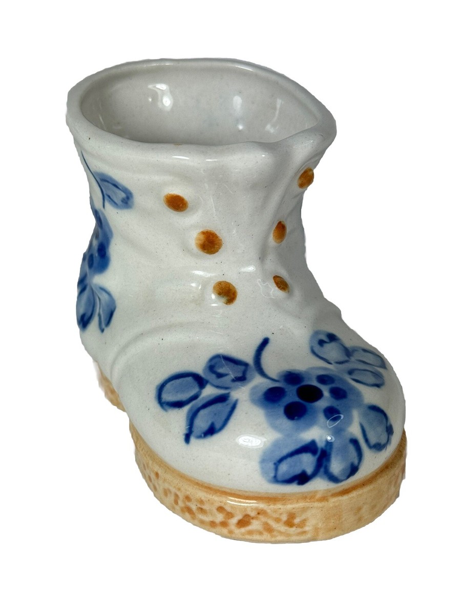Ceramic shoe Hand Painted Made in Occupied Japan Blue Flowers, VTG Ceramic shoe Hand Painted Made in Occupied Japan Blue Flowers, VTG