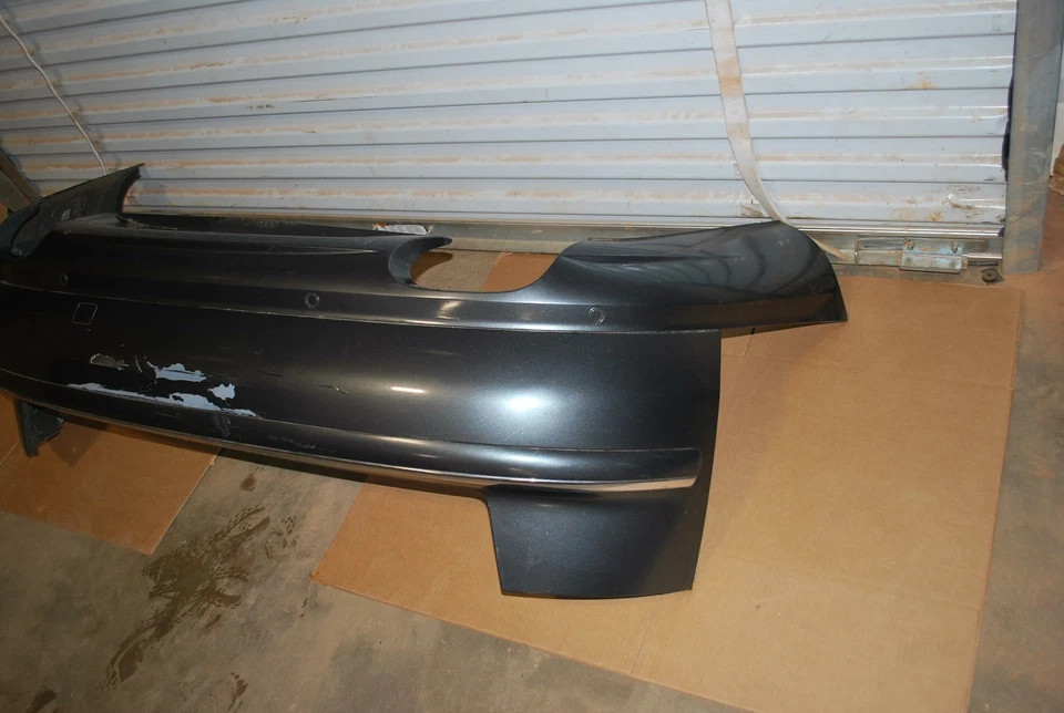 2007-2009 AUDI S8 СЕДАН ЗАДНИЙ БАМПЕР КРЫШКА ПАНЕЛИ С ПАРКОВКИ АССИСТЕНТ OEM - Изображение 2 из 4