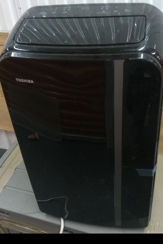 Toshiba 13,500 BTU (10,000 BTU DOE) 115-Volt WiFi Portable ac & dehumidifier