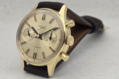 Chronograph Suisse Watch -Flèche d Or Cal. Landeron 49 Manual Wind.