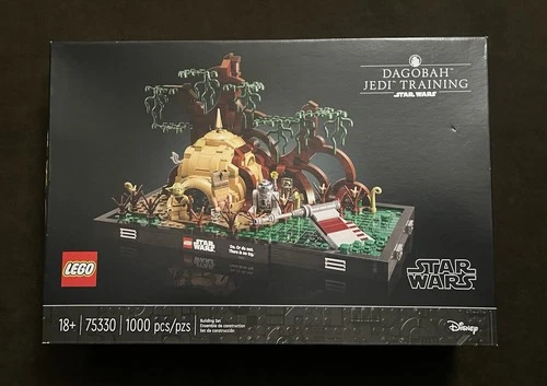 DAMAGED BOX LEGO Star Wars Dagobah Jedi Training Diorama 75330 ESB Retired