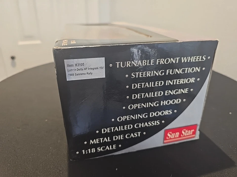 Sun Star 1/18 Scale 3105 - Lancia Delta HF Intergrale 1989 Martini Baison #1 - Image 3 of 4
