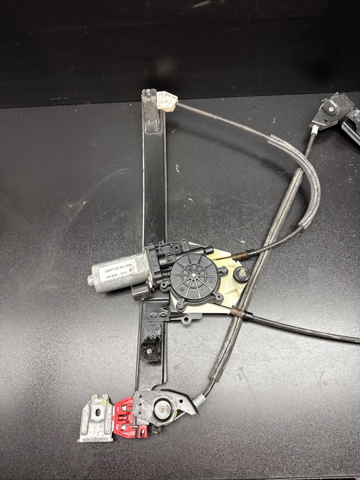 Maserati Quattroporte 2003-2013 Front Left Window regulator