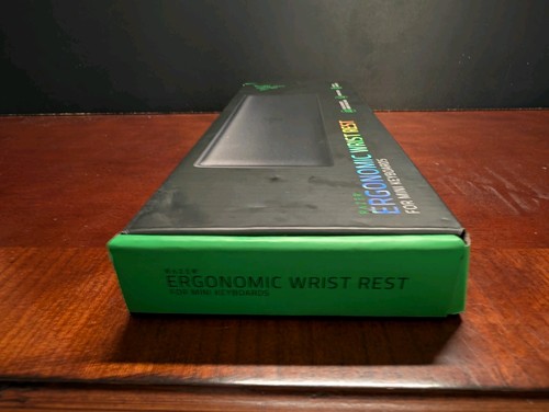 Razer Ergonomic Wrist Rest for Mini Keyboards Leatherette Plush Anti-Slip Rubber - 第 5/6 張圖片