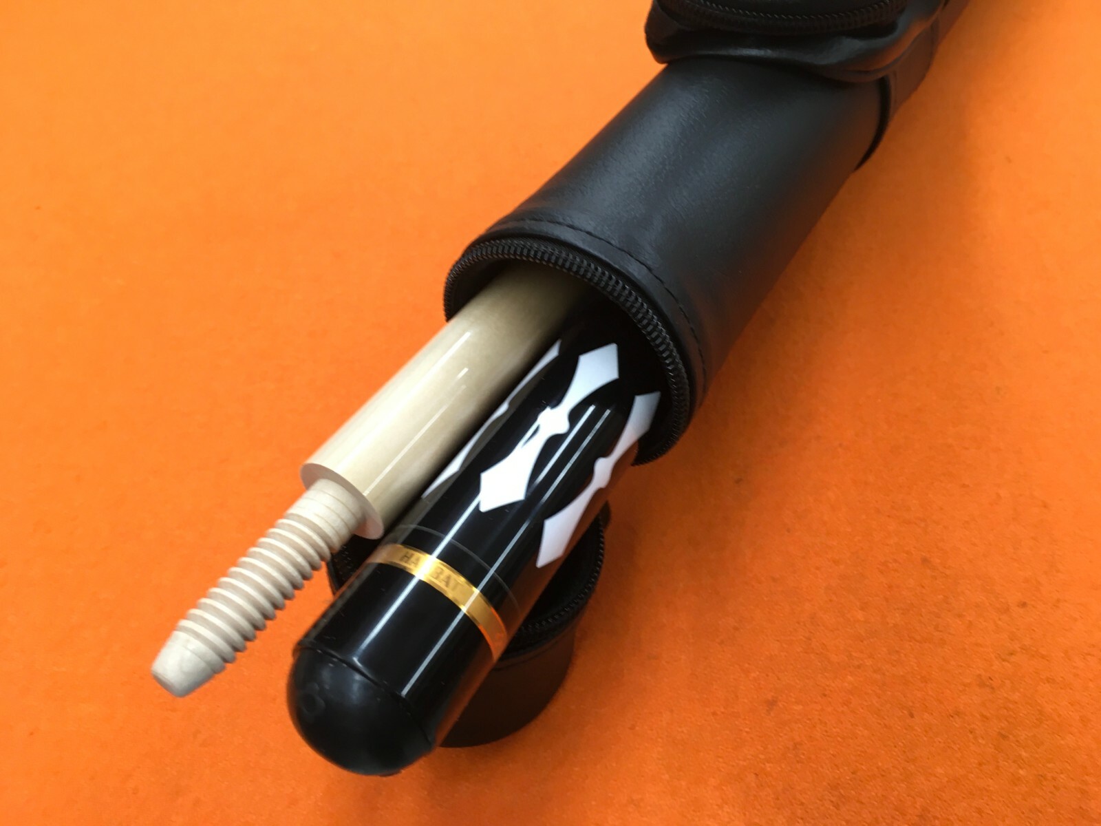 HANBAT CAROM CUE 55 WITH CASE ( 12.5 mm. ) ** TO PLAY 3 CUSHION