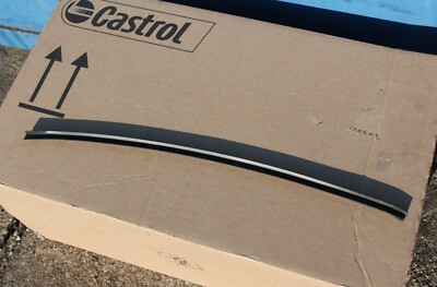 BMW E30 325 324 320 318 TOURING REAR RIGHT SIDE FIXED WINDOW FRAME GASKET OEM