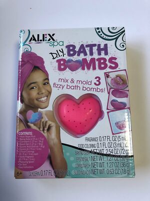 Alex Spa D.I.Y Bath Bombs Heart Shape Mix Mold 3 Fizzy Bath Bomb Ages 6+