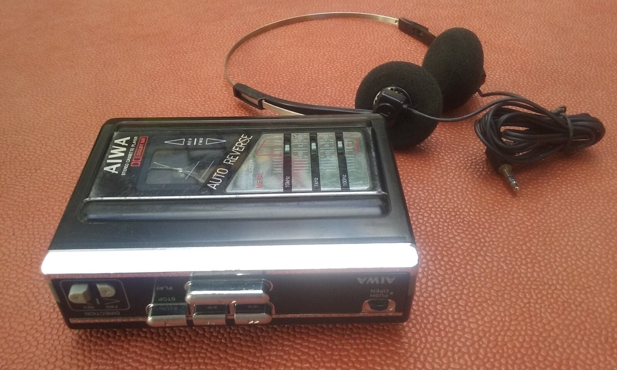 AIWA HS-G36 WALKMAN Baladeur Stereo Cassette Player And Headphones Vintage 1980s EUR 99,90 - FR