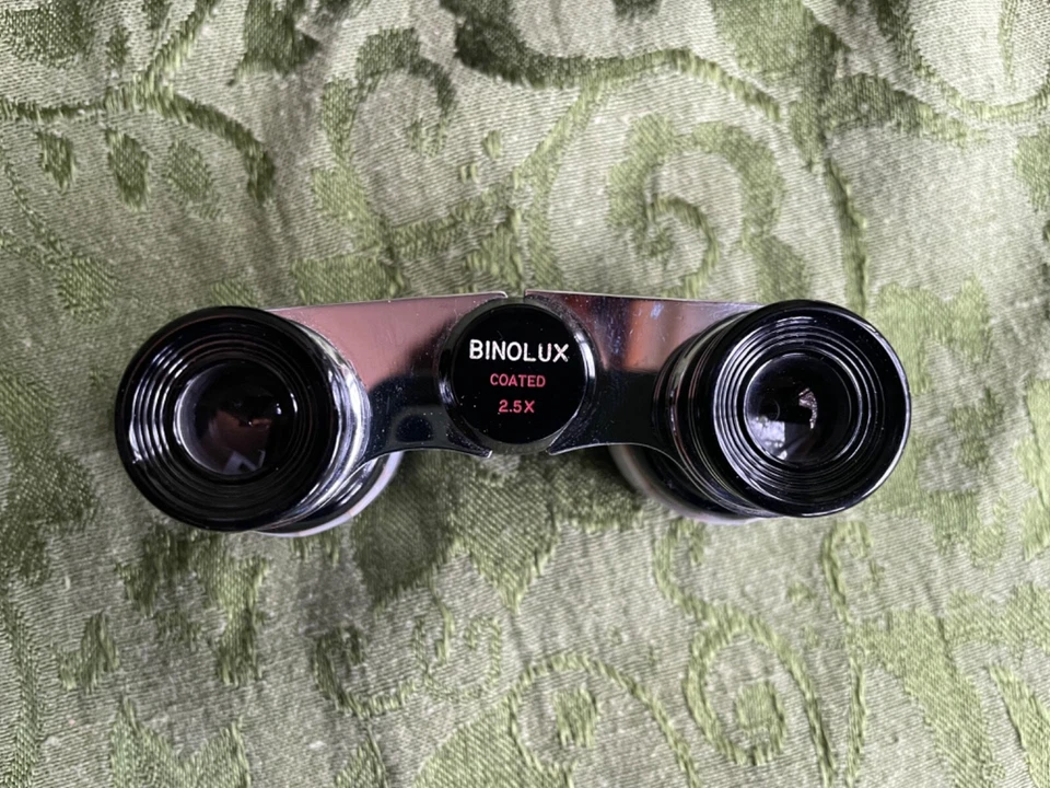 Binolux Coated Lenses Small Binoculars B142 2.5x Vintage Used with Case - Image 4 of 4