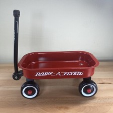 Small RADIO FLYER RED Metal Wagon