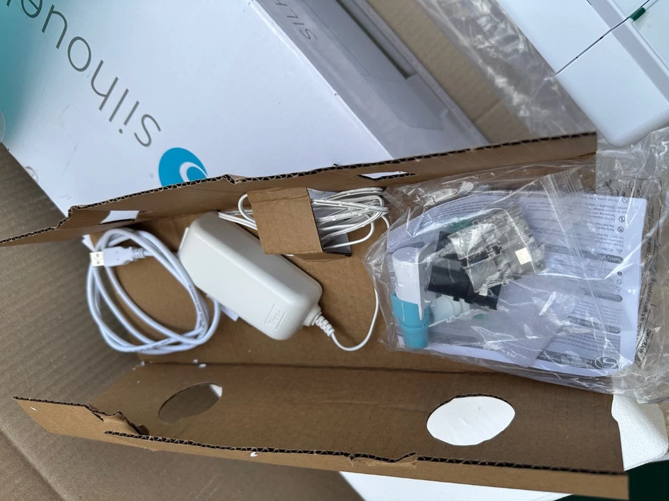 Silhouette America Schneideplotter Weiß 4 Cameo 4Trend in OVP - Bild 4 von 4