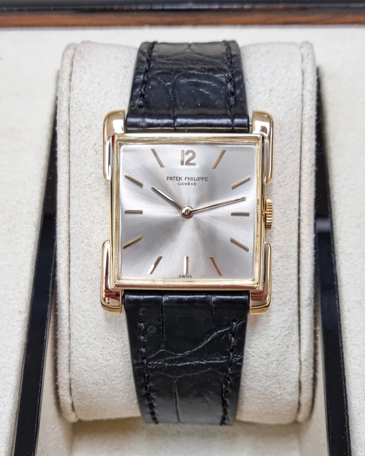 Patek Philippe — Patek Philippe Ref. 3479 - 18kt Yellow Gold - 29mm x 35mm