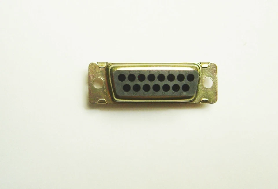 AMP/TE 205205-1 DB15 Female Receptacle Connector 15 Pin (for Snap-in Contacts) - Image 4 of 4