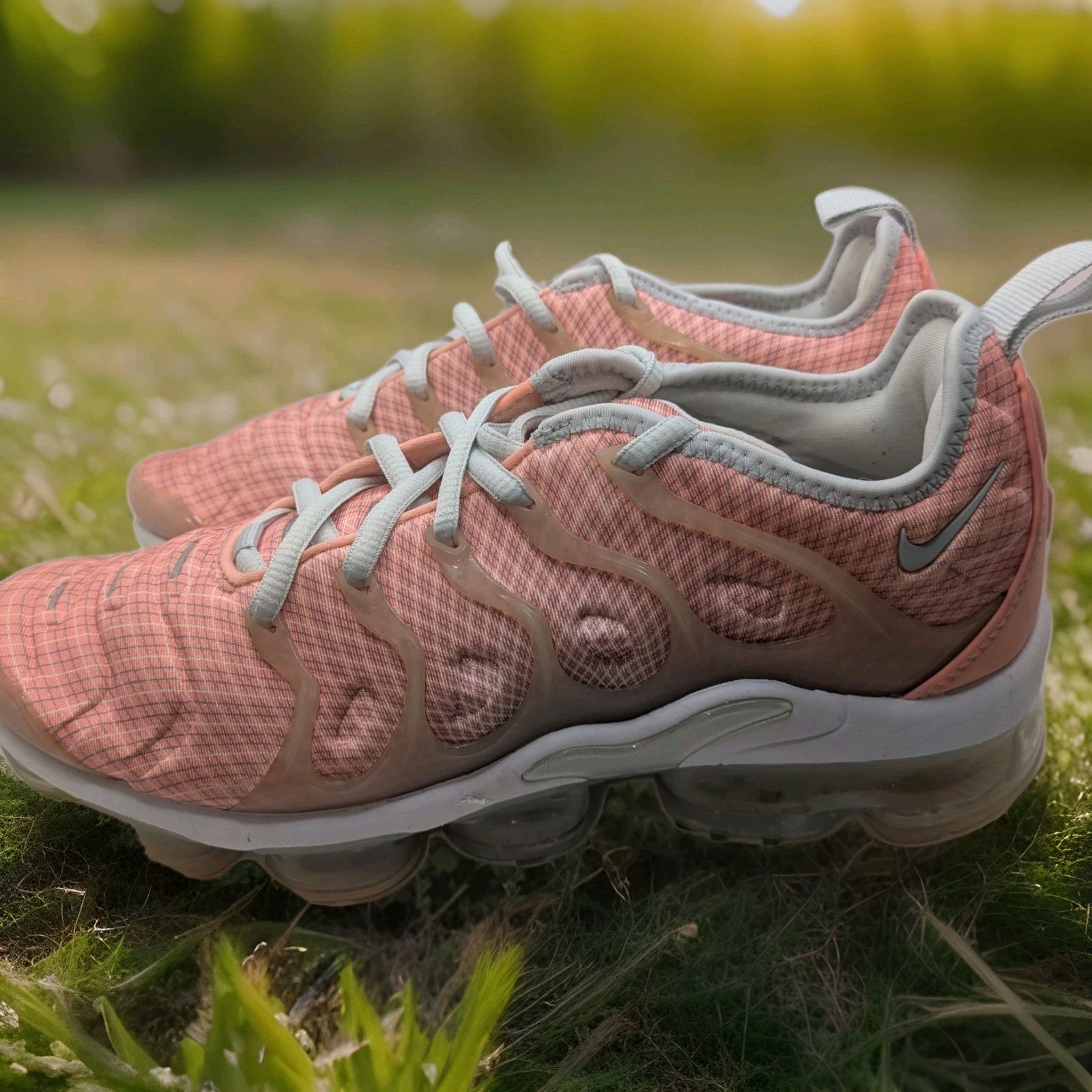 Nike Air VaporMax Plus Bleached Coral ladies sz8