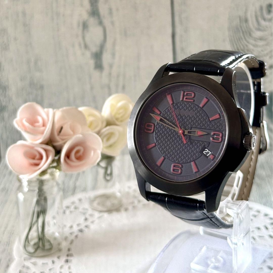 Vintage Gucci G Timeless Black Watch Serviced and Cleaned-image