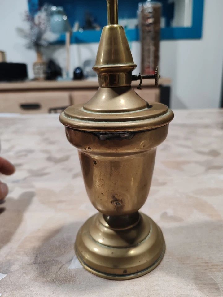 Ancienne LAMPE PIGEON, ANCIEN  MODELE ,  LAITON  A Saisir  - Photo 3/4