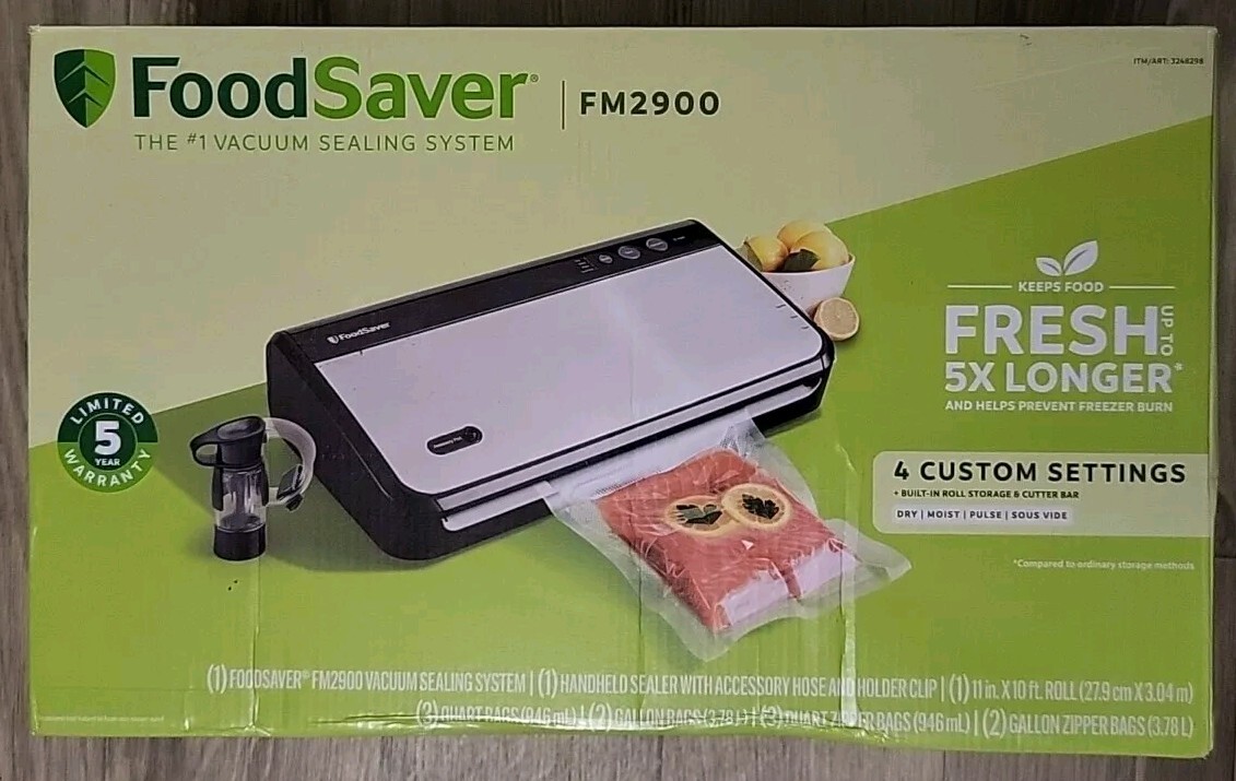 FoodSaver Vacuum Sealing System with Handheld Sealer Attachment Model