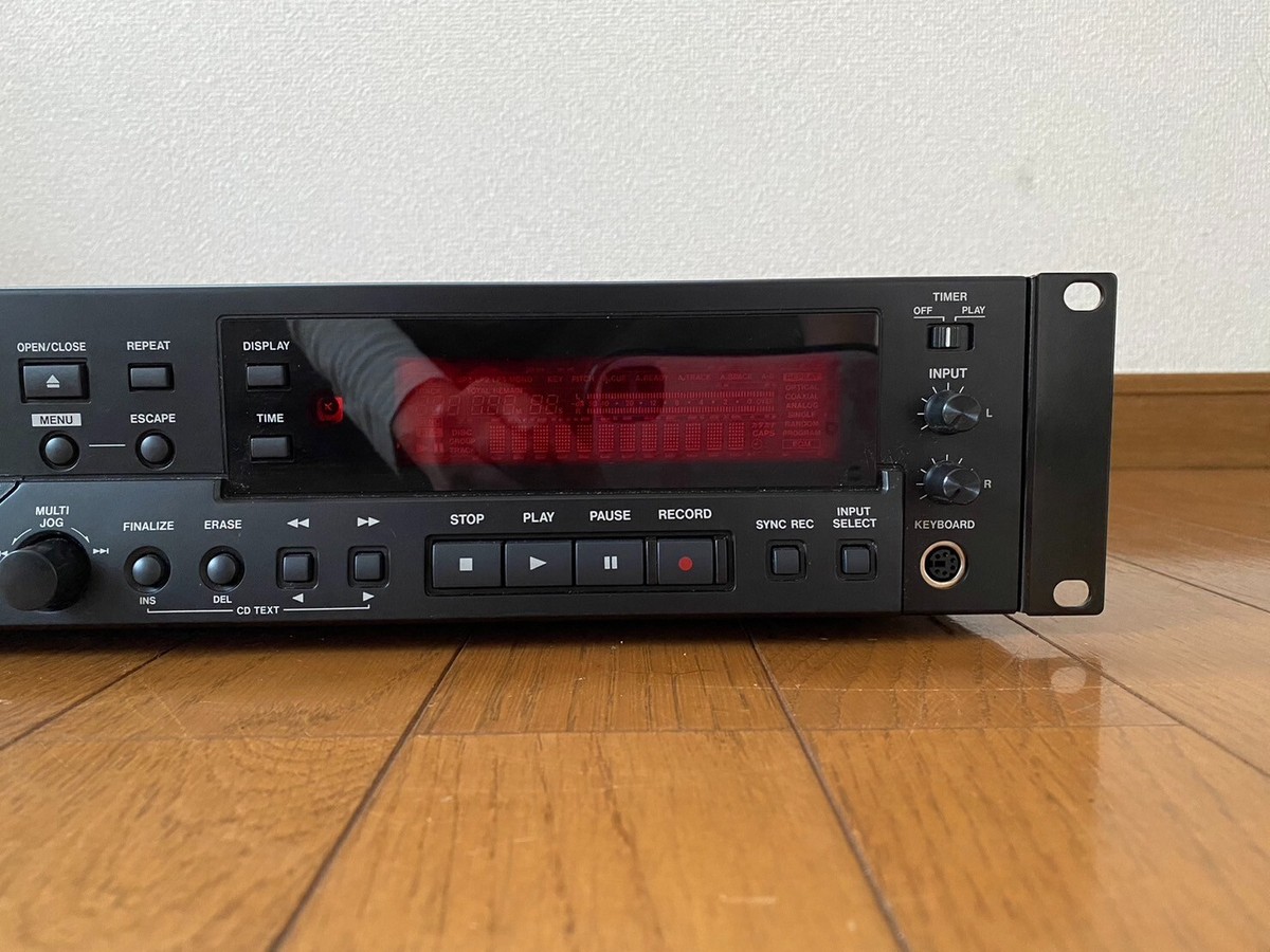 Tascam CD-RW900MKII Professional CD Recorder / Player Fully Tascam CD-RW900MKII Professional CD Recorder / Player Fully