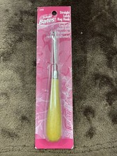 Susan Bates Straight Latch Rug Hook New In Package 6  Wood Handle