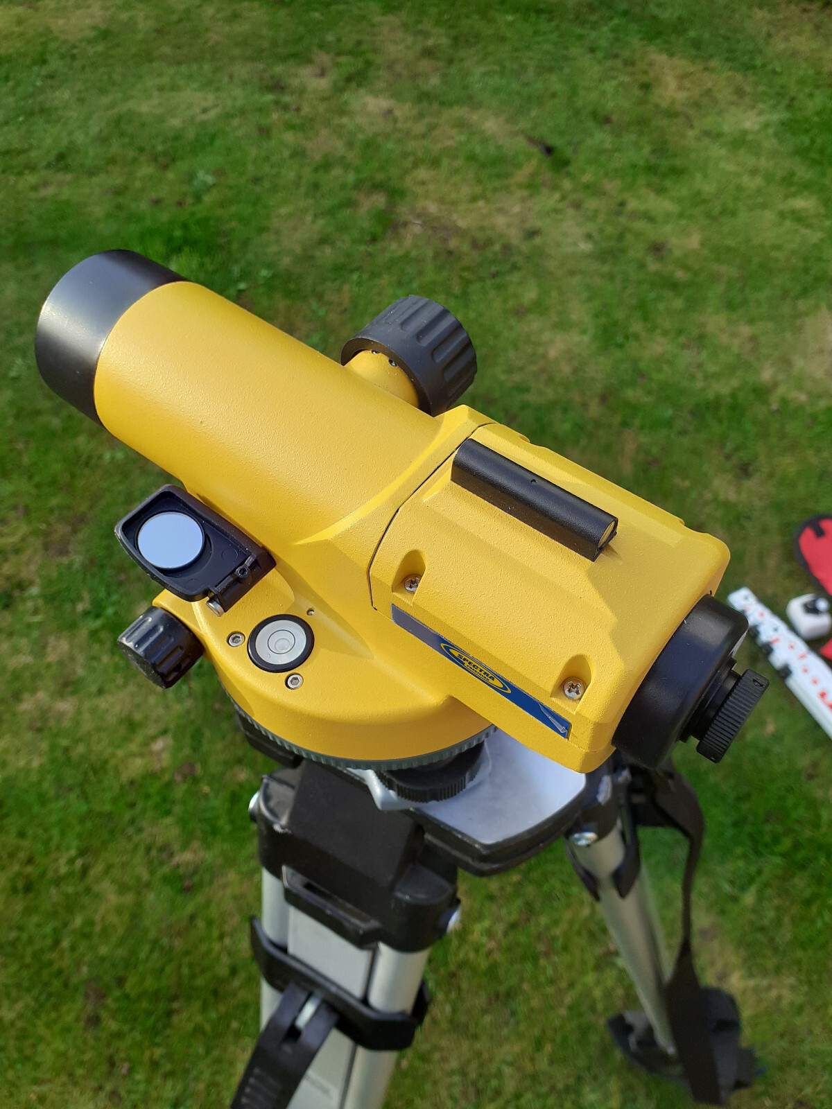 Spectra Precision AL24M2 Automatic Level 24 + Measuring Rod and Tripod