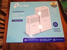 TP-LINK AC750 WiFi Range Extender hardly used and in the original Box