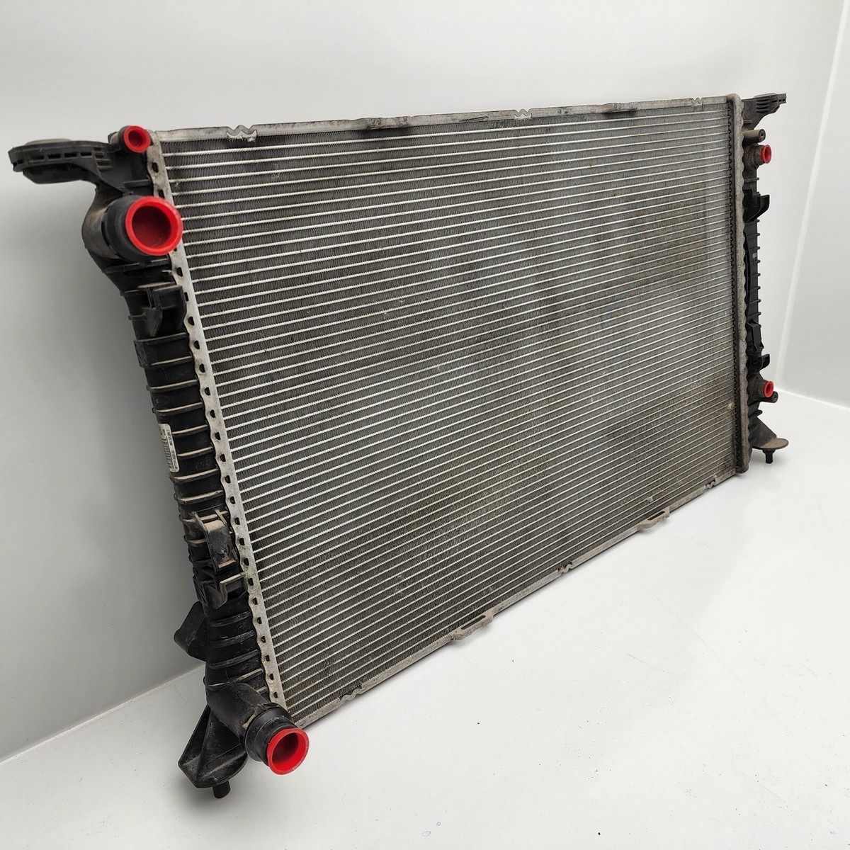 2009 2010 2011 2012 2013-2016 AUDI A4 A5 2.0T Engine Cooling