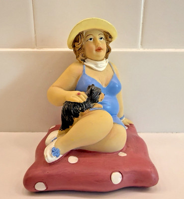 WM 2008 Beach Beauty Resin Plump Chubby Lady w/ Dog On Lap Decorative Figurine