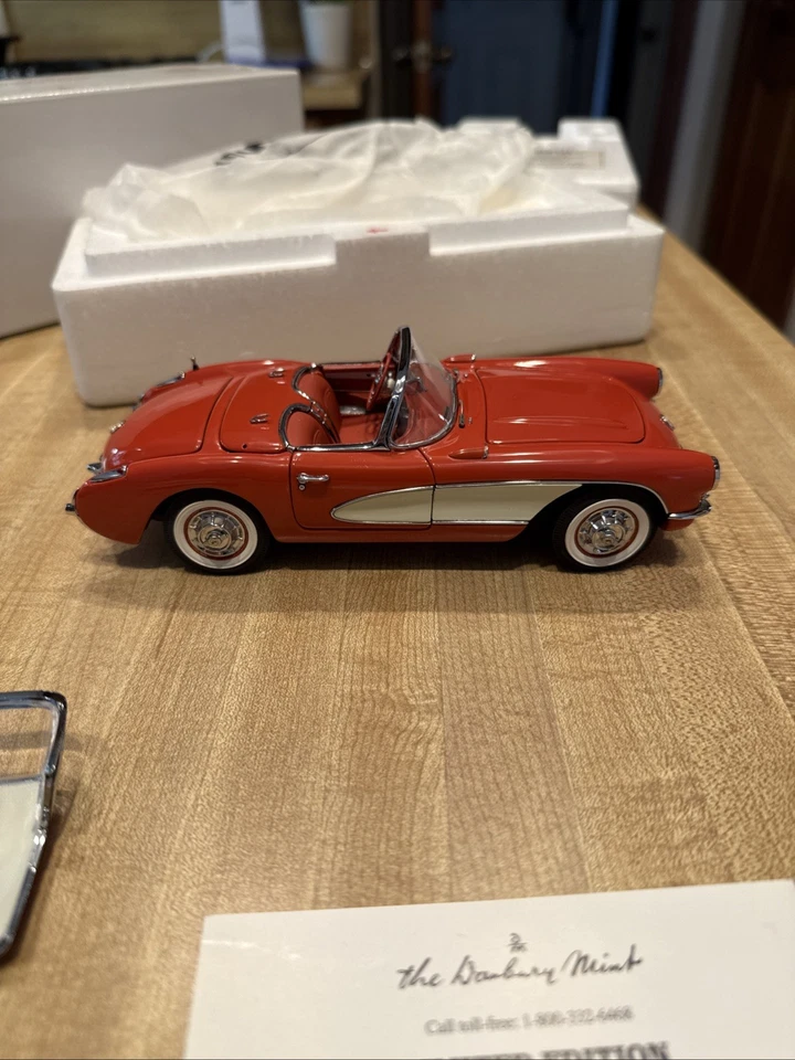 Danbury Mint 1:24 1956 Corvette Ltd Ed W/Certificate Of Title - Image 2 of 4