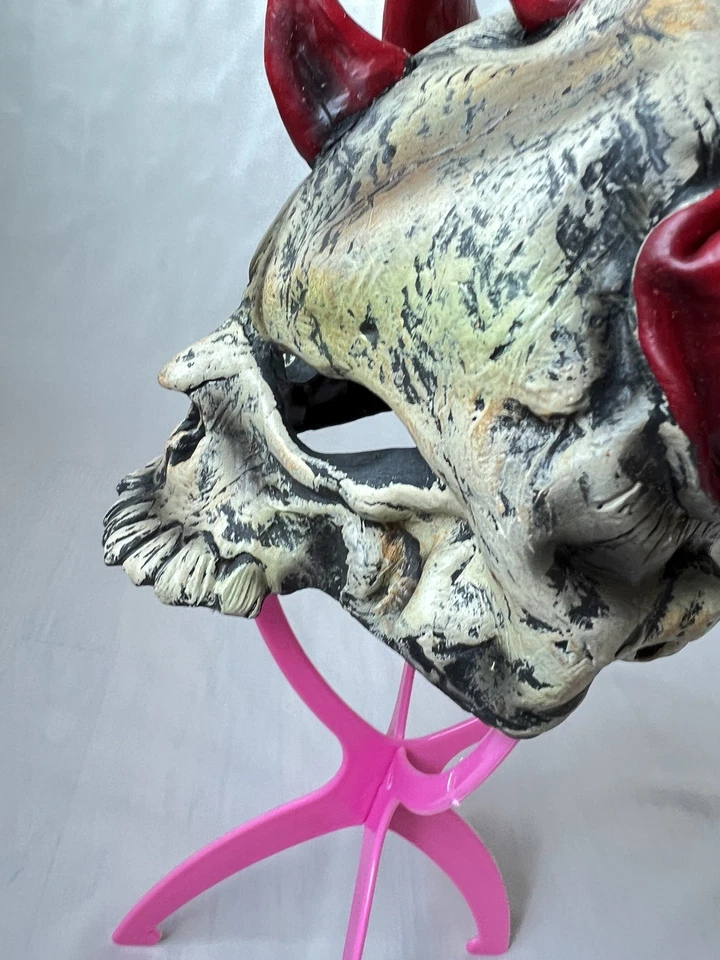 Vintage 2004 DISGUISE Halloween Devil Skull Horror Mask Red Horns Child Size Foto 2 de 4