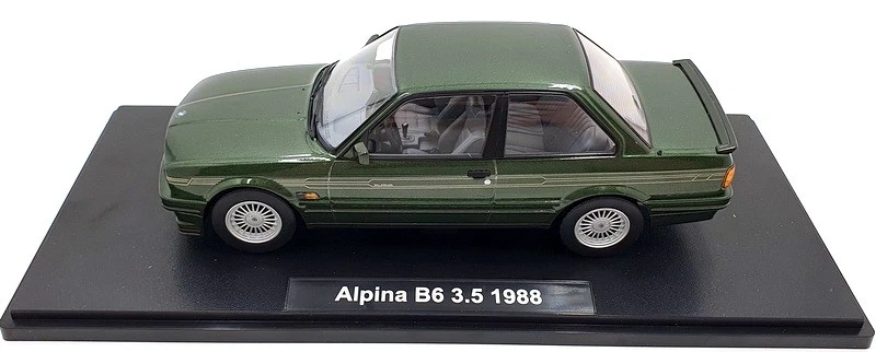 Escala KK escala 1/18 fundido KKDC180702 - BMW Alpina B6 3.5 1988 - Verde - Imagem 4 de 4