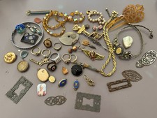 Lot Bijoux Divers Matériaux Ancien Vintage Bagues, Collier Broche