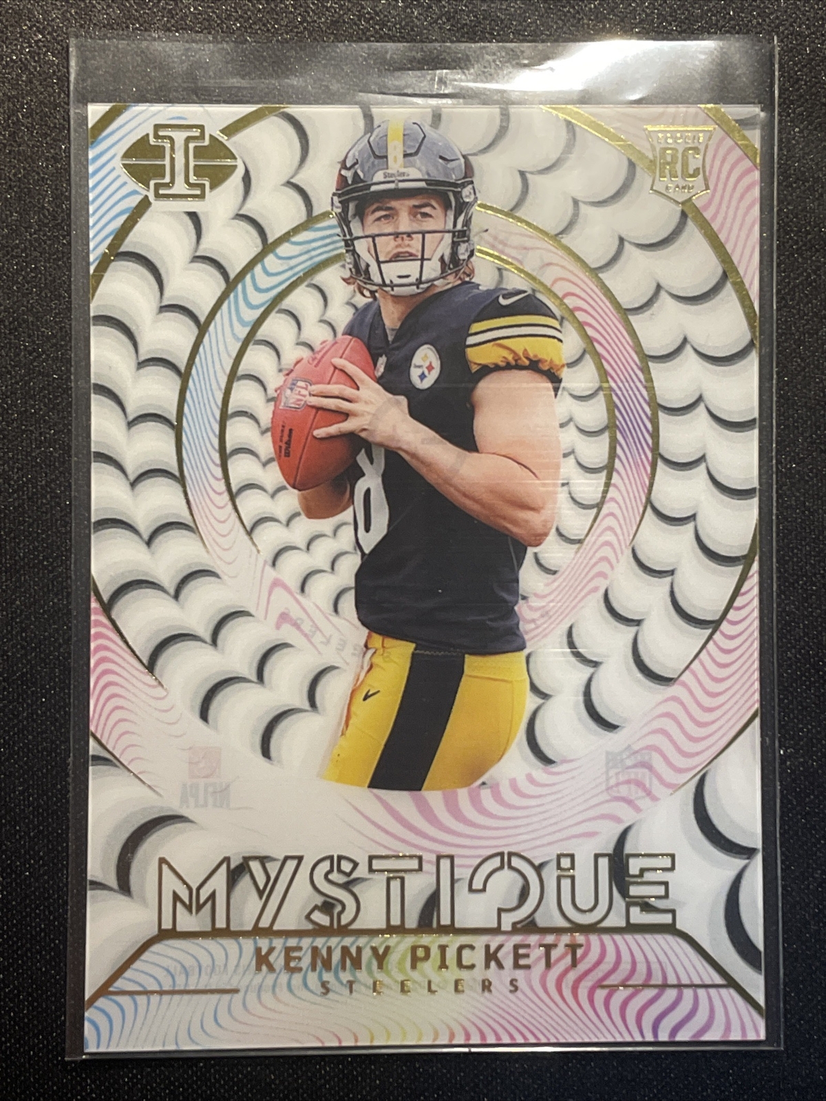 Kenny Pickett RC 2022 Panini Illusions Mystique Rookie Card M1