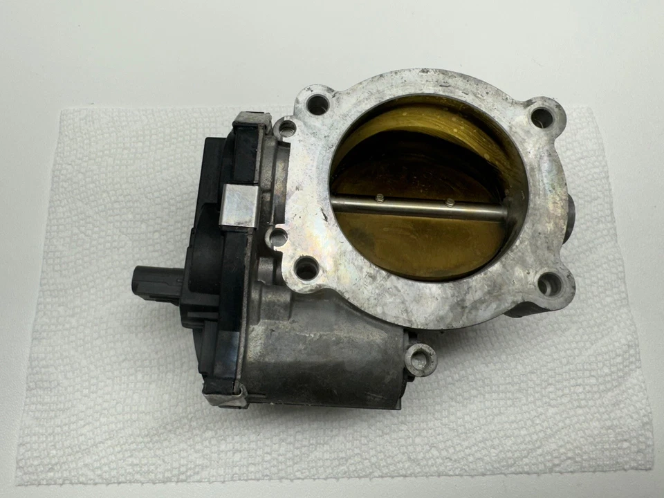 Cuerpo de acelerador GM OEM para Chevrolet Express 2500 3500 GMC Savana 4,3 L 12671014 Foto 3 de 4