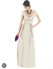 Brand new ivory wedding bridesmaid dress Alfred sung dress size 6 new with tags
