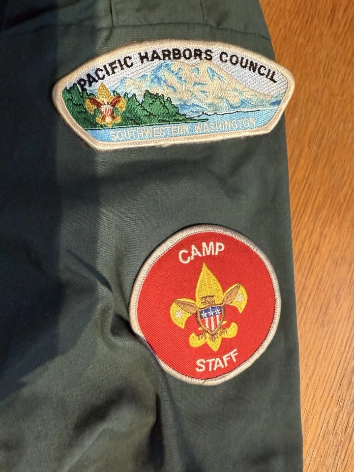 Venturing Boy Scout Shirt Mens 2XL Green S/S Uniform Patches Neckerchief VTG USA - Image 4 of 4