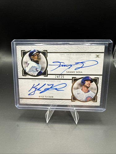 2025 Topps Definitive Collection Sammy Sosa Kyle Tucker Dual Auto /25 Cubs - Picture 1 of 2