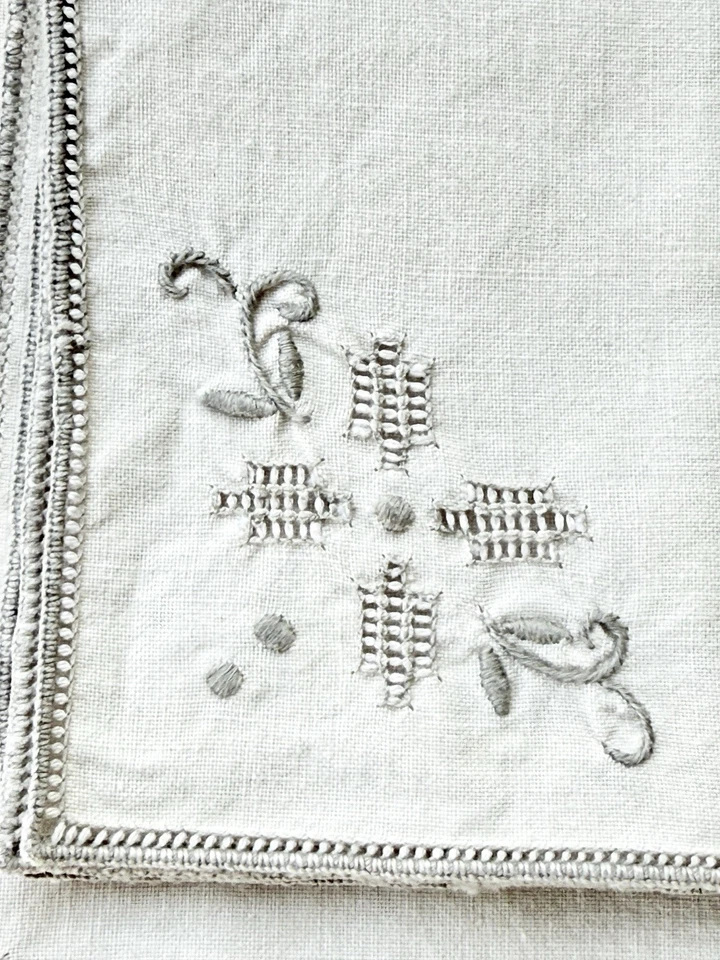 Conjunto de guardanapos de linho vintage 4 bordados ecru corte bainha costura bordas 11,5” - Imagem 4 de 4
