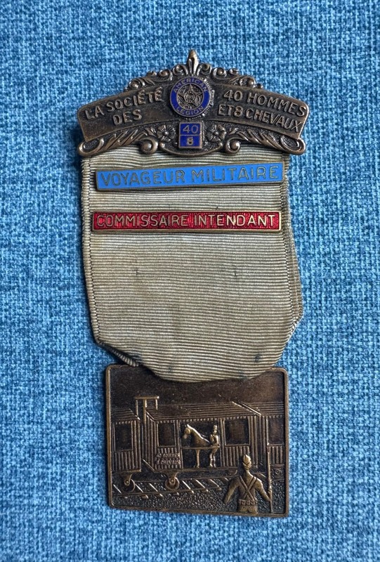 WW1 American Legion Veterans 40/8 La Société Des Hommes et Chevaux Medal Badge