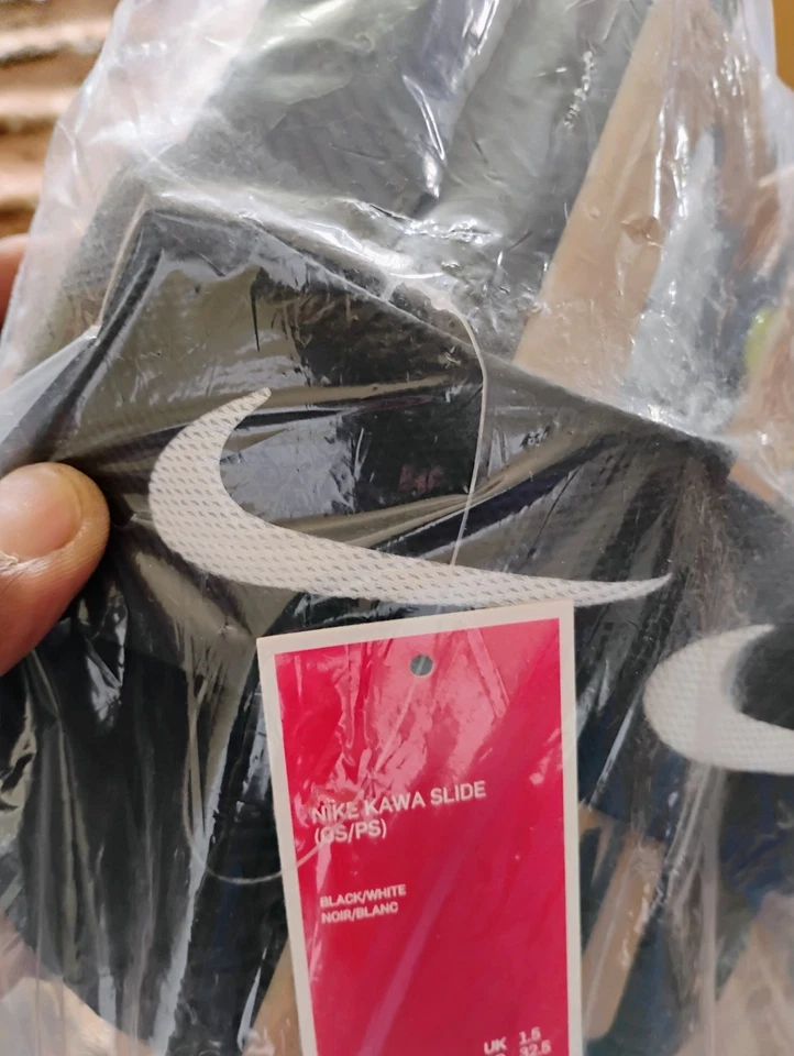 Nike Kawa Slide GS/PS Negro Blanco Talla 2Y Foto 4 de 4