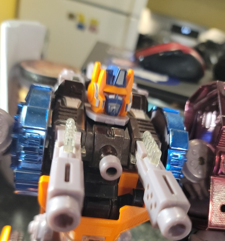takara beast wars optimus primal vintage 1997 (as is condition takara beast wars optimus primal vintage 1997 (as is condition