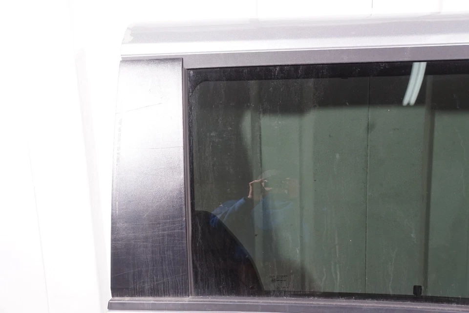 2011-2020 DODGE GRAND CARAVAN REAR RIGHT PASSENGER SIDE DOOR SHELL COMPLETE OEM - Image 3 of 4