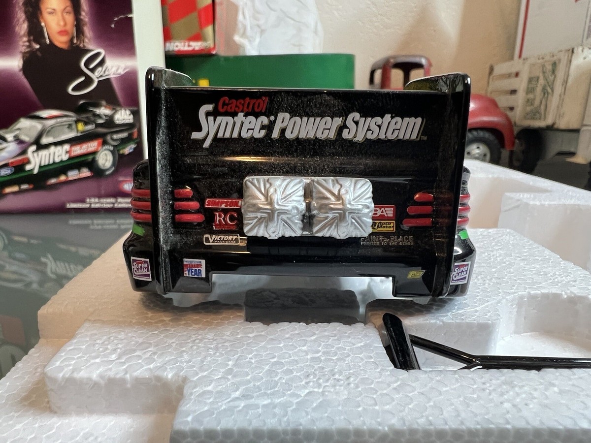 KISS トニー・ペドレゴン Castrol Syntec ファニーカー Tony Pedregon 1:24 scale Funny Car