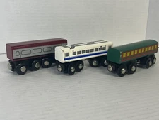 Thomas & Friends Brio Wooden Railway Train Coach Buses LOT Of 3 Magnetic Trains