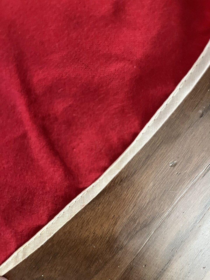 Vintage Christmas Tree Skirt Handmade Santa Claus 36” Diameter Red