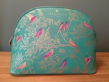 Image of Sara Miller Cosmetic Make Up Wash Bag Green Bird Chelsea Zipped Large