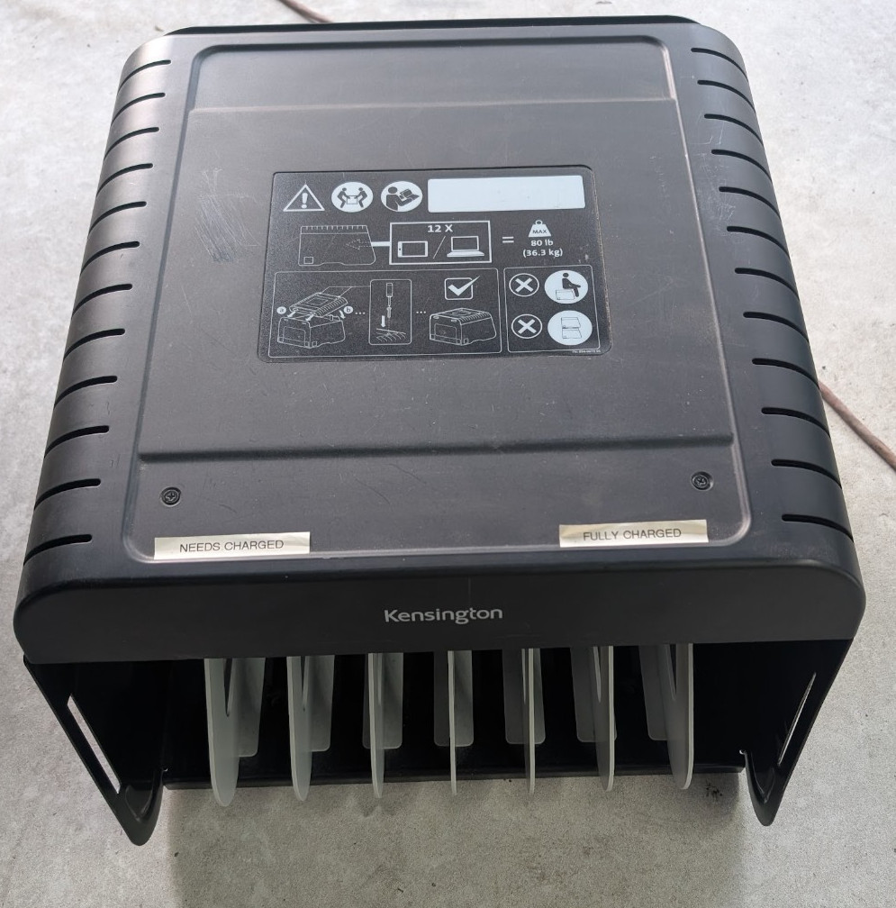 Kensington Universal AC Ladestation 12 Geräte Laptop Speicher K62878